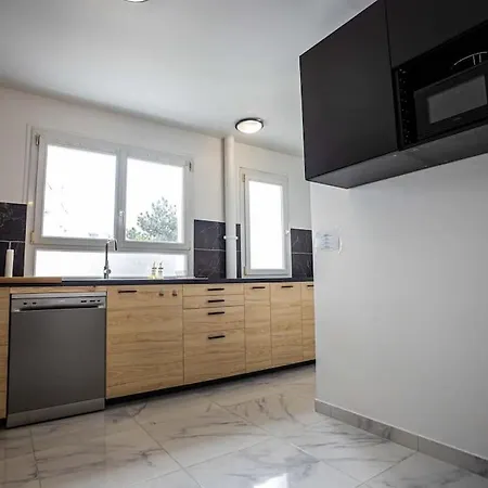 *cosy 20' Paris 25' - Free Wifi*
